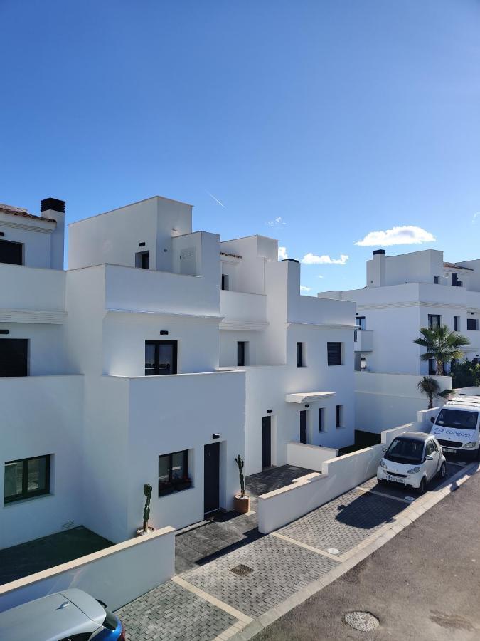 فيلا Panoramic Luxury Sea View House فينيسترات المظهر الخارجي الصورة